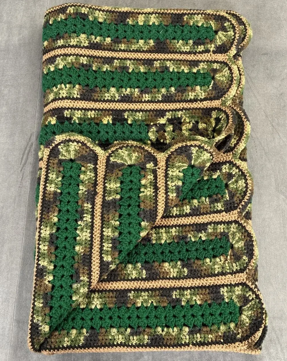 Handmade Crochet Blanket Afghan Throw 68x57 Camo Green Brown Vintage Style Chrty